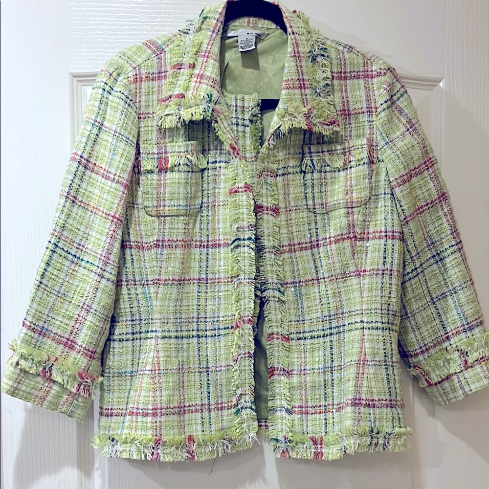 Chic Tweed Jacket with Frayed Edges